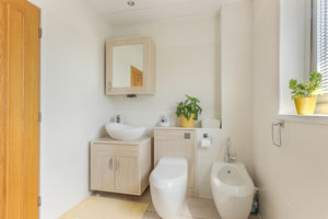 Photo 31- click for photo gallery